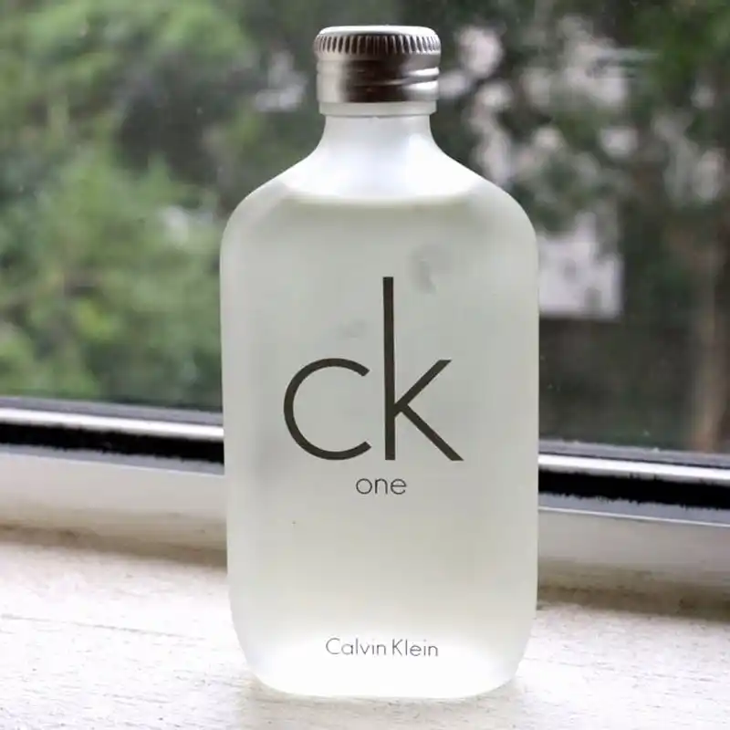 عطر ادکلن سی کی وان زنانه و مردانه – CK One